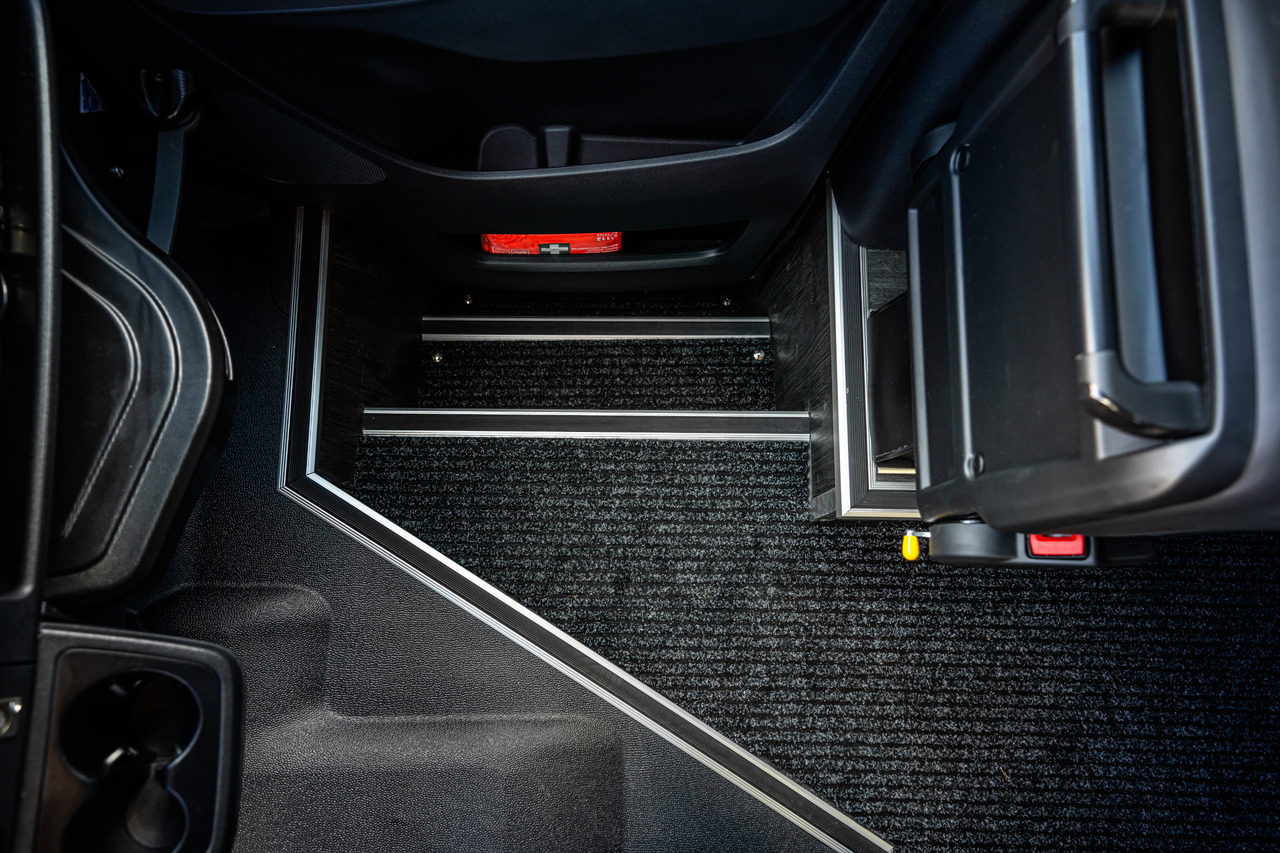 Mercedes-Benz New - Bus mini, Van penumpang: gambar 5 Mercedes-Benz New - Bus mini, Van penumpang: gambar 5