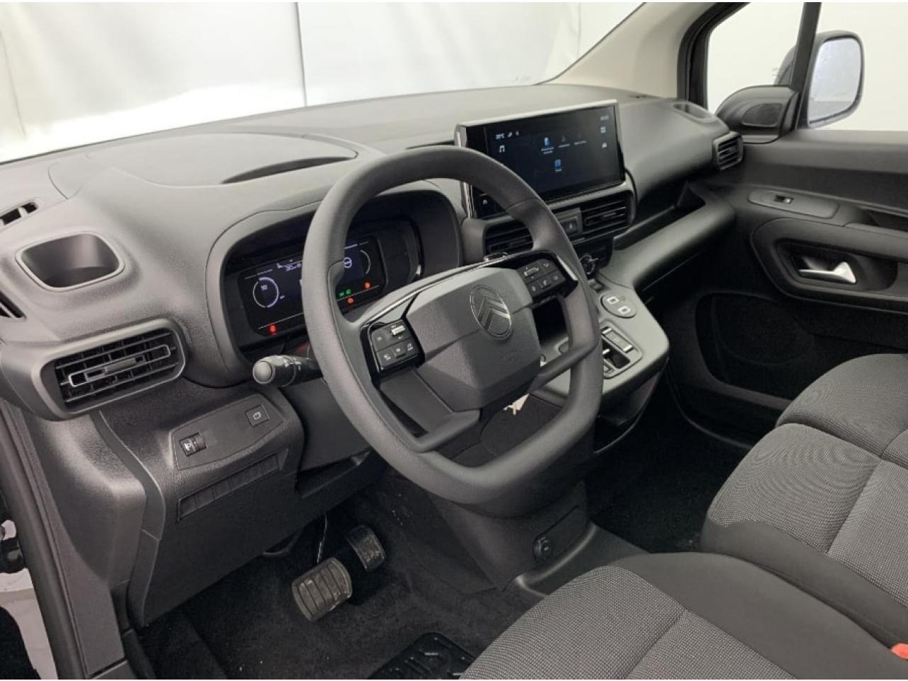 CITROEN Berlingo 1.5 BlueHDi S&S - 130 - BV EAT8 III FOURGON Fourgon XL 950 kg PHASE 2 - Van panel: gambar 4 CITROEN Berlingo 1.5 BlueHDi S&S - 130 - BV EAT8 III FOURGON Fourgon XL 950 kg PHASE 2 - Van panel: gambar 4