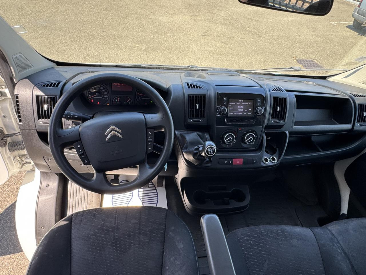 CITROEN CITROËN JUMPER 3T5 PLATEAU 4M20 2.2 HDI 140 CH - Van flatbed: gambar 4 CITROEN CITROËN JUMPER 3T5 PLATEAU 4M20 2.2 HDI 140 CH - Van flatbed: gambar 4