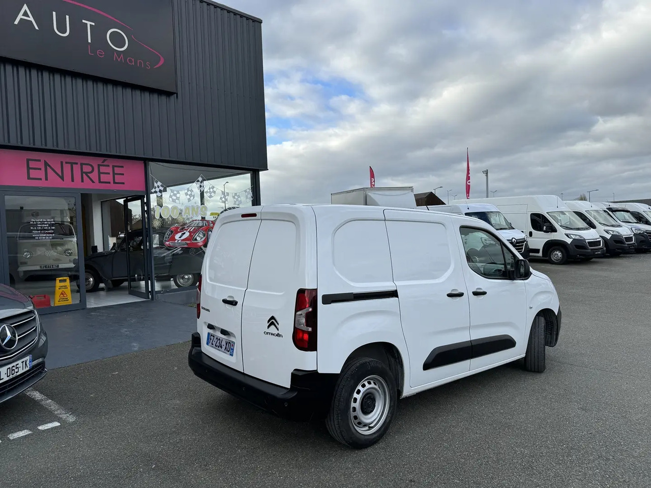 Citroen Berlingo M 650KG BLUEHDI 100 S&S DRIVER - Van panel: gambar 5 Citroen Berlingo M 650KG BLUEHDI 100 S&S DRIVER - Van panel: gambar 5