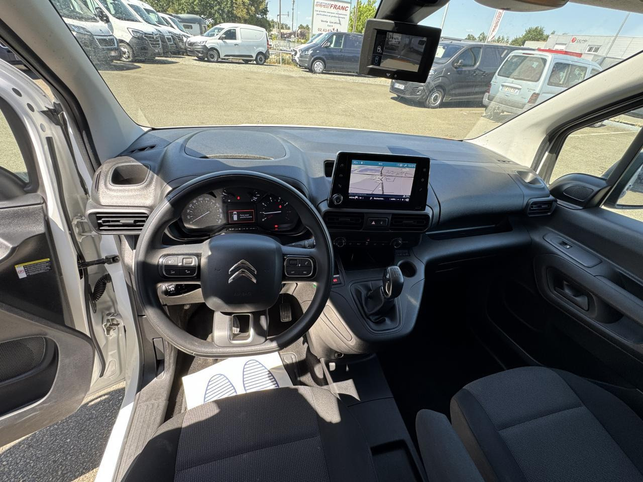 Citroen Berlingo M 650KG BLUEHDI 100 S&S DRIVER - Van kecil: gambar 3 Citroen Berlingo M 650KG BLUEHDI 100 S&S DRIVER - Van kecil: gambar 3
