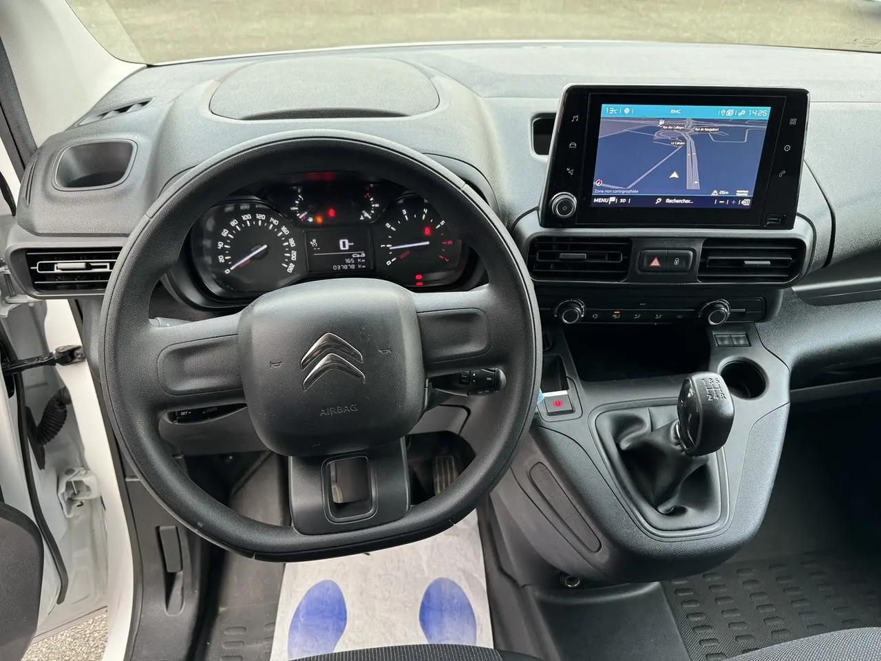 Citroen Berlingo M 650KG BLUEHDI 100 S&S DRIVER - Van panel: gambar 4 Citroen Berlingo M 650KG BLUEHDI 100 S&S DRIVER - Van panel: gambar 4