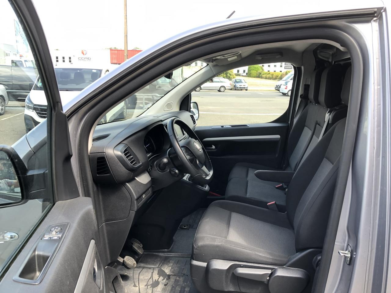 FIAT Scudo XL 2.0 BlueHDi 145 CH - Van panel: gambar 4 FIAT Scudo XL 2.0 BlueHDi 145 CH - Van panel: gambar 4