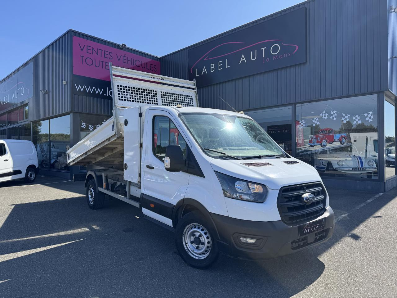 Ford Transit BENNE COFFRE 350 L3 2.0 EcoBlue 170CH - Van jungkit: gambar 1 Ford Transit BENNE COFFRE 350 L3 2.0 EcoBlue 170CH - Van jungkit: gambar 1