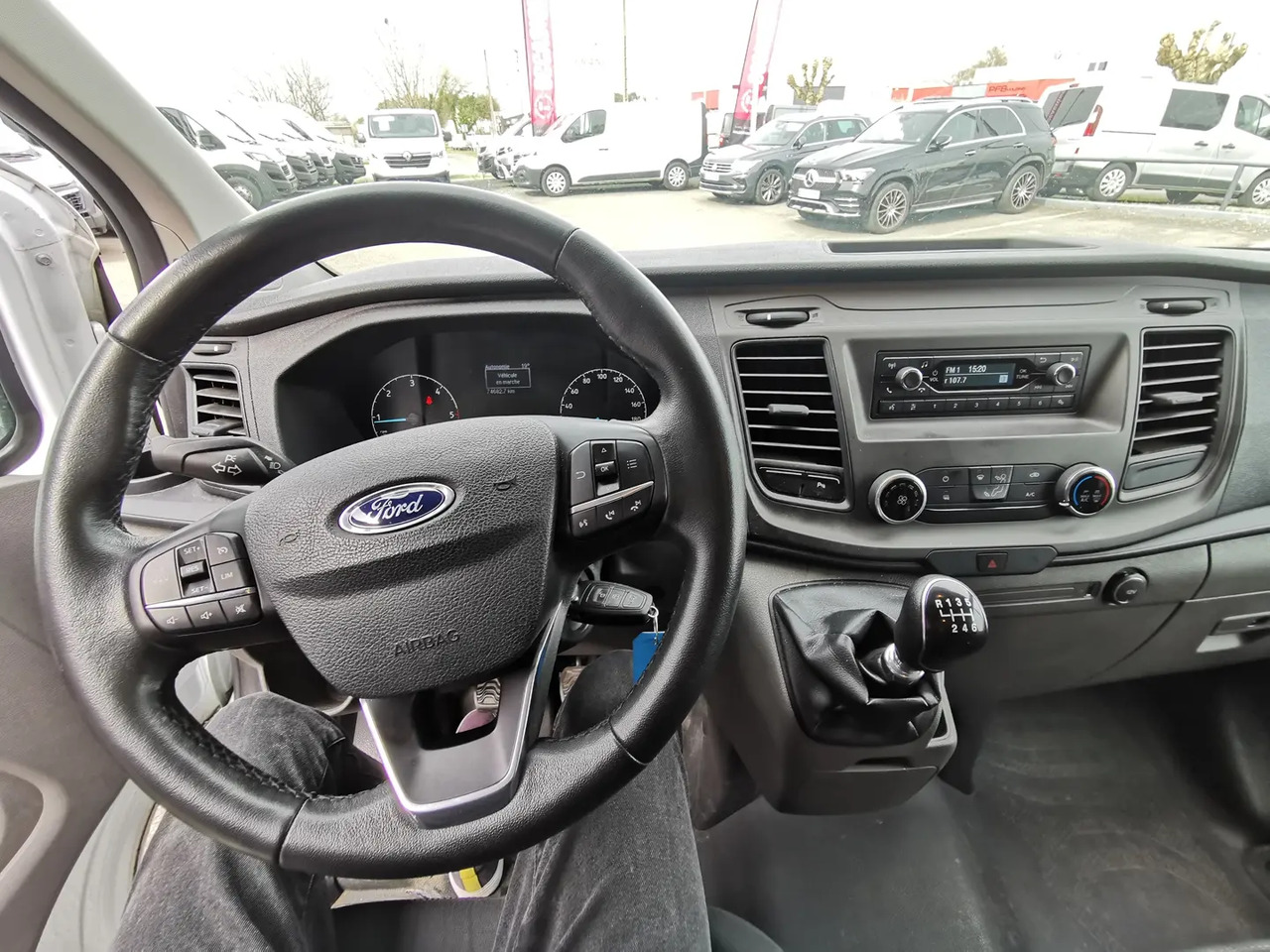 Ford Transit Custom 300 L2H1 2.0 ECOBLUE 130 TREND BUSINESS 7CV - Van panel: gambar 4 Ford Transit Custom 300 L2H1 2.0 ECOBLUE 130 TREND BUSINESS 7CV - Van panel: gambar 4
