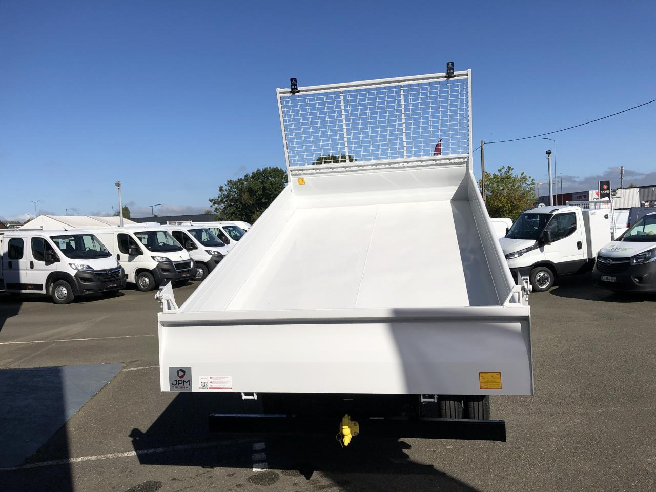 IVECO Daily 35 C 16H BENNE + COFFRE 3.0 160CH - Van jungkit: gambar 4 IVECO Daily 35 C 16H BENNE + COFFRE 3.0 160CH - Van jungkit: gambar 4