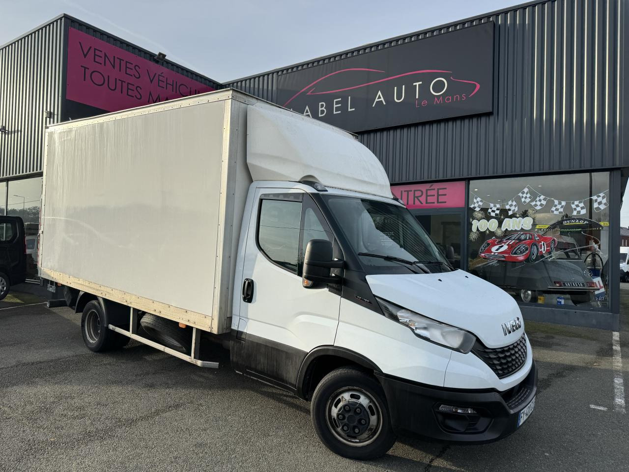 IVECO Daily 35C16 CAISSE HAYON 20M3 RJ 3.0L 160CH - Van box: gambar 1 IVECO Daily 35C16 CAISSE HAYON 20M3 RJ 3.0L 160CH - Van box: gambar 1