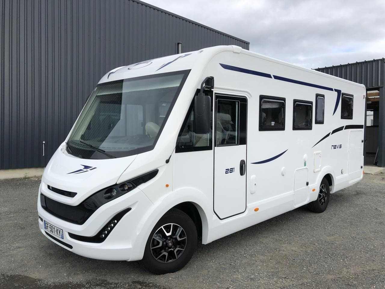 MC LOUIS NEVIS 281 - Mobil rumah terintegrasi: gambar 1 MC LOUIS NEVIS 281 - Mobil rumah terintegrasi: gambar 1