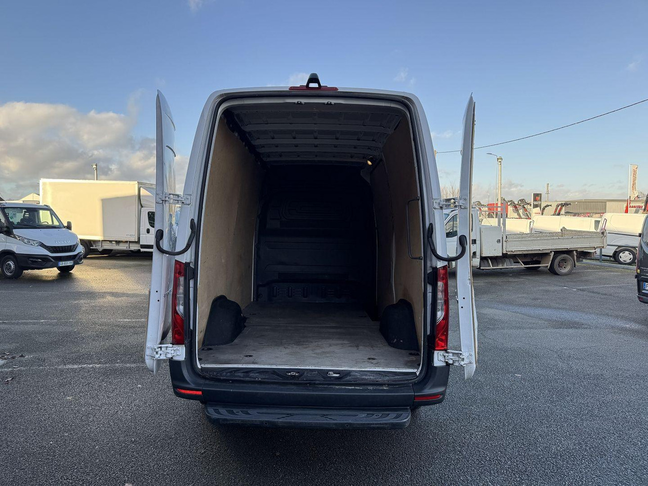 Mercedes Sprinter 315 CDI 37 3T5 PRO - Van panel: gambar 3 Mercedes Sprinter 315 CDI 37 3T5 PRO - Van panel: gambar 3