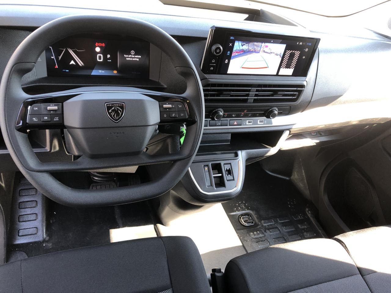 PEUGEOT EXPERT M 2.0 HDI 145CH EAT-8 - Van panel: gambar 4 PEUGEOT EXPERT M 2.0 HDI 145CH EAT-8 - Van panel: gambar 4