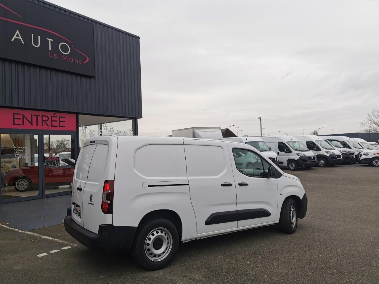 PEUGEOT PARTNER LONG 1000KG 1.5 HDI 130CH ASPHALT 2 PLACES - Van panel: gambar 5 PEUGEOT PARTNER LONG 1000KG 1.5 HDI 130CH ASPHALT 2 PLACES - Van panel: gambar 5