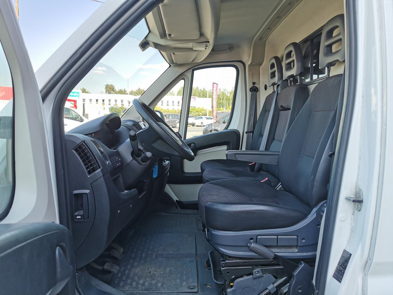 Peugeot Boxer L3H2 3.5 140CH BLUEHDI S&S PACK ASPHALT CONNECT - Van panel: gambar 5 Peugeot Boxer L3H2 3.5 140CH BLUEHDI S&S PACK ASPHALT CONNECT - Van panel: gambar 5
