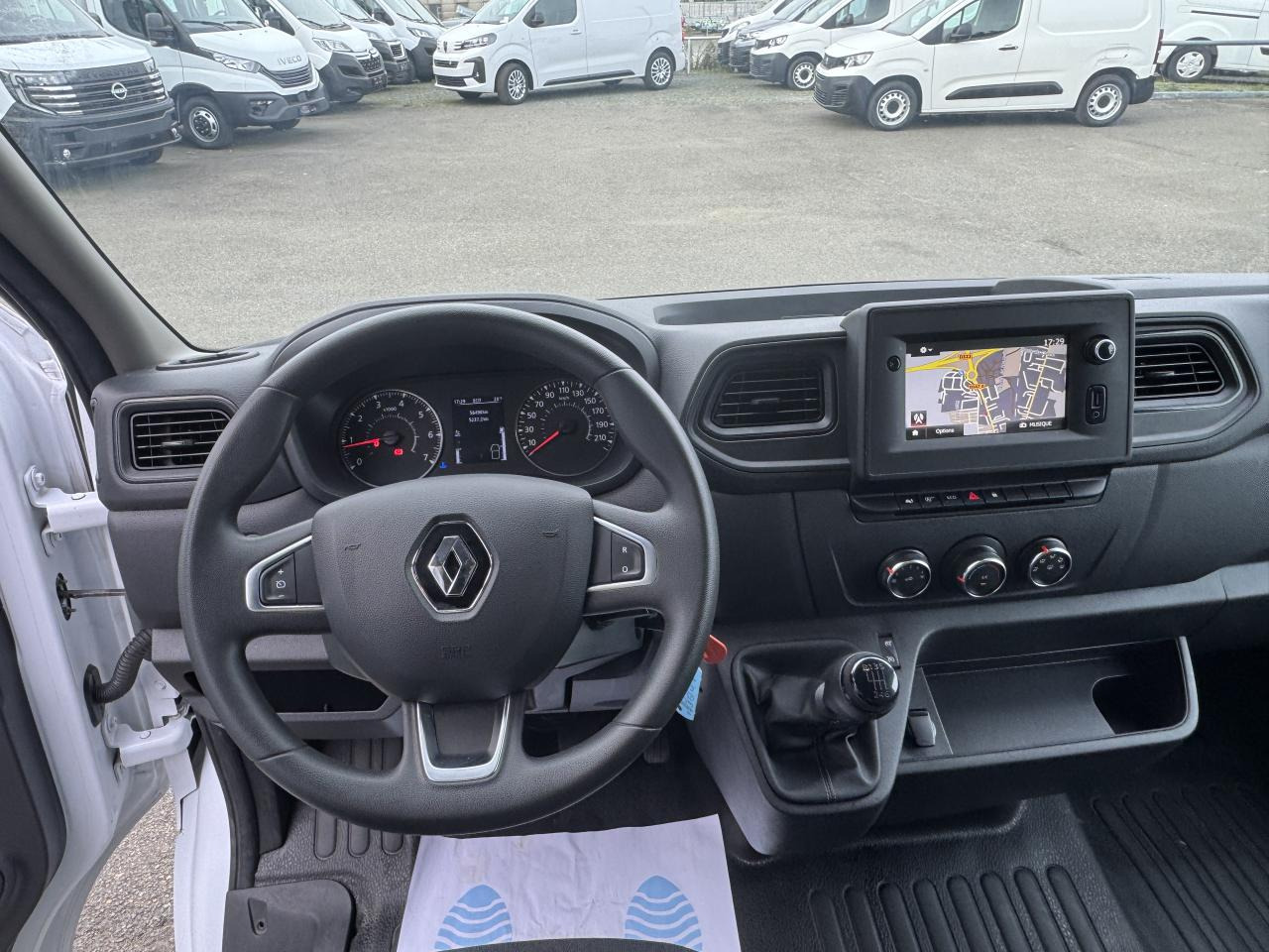 RENAULT MASTER 3T5 CAISSE 20M3 HAYON 2.3 DCI 145CH CONFORT - Van box: gambar 4 RENAULT MASTER 3T5 CAISSE 20M3 HAYON 2.3 DCI 145CH CONFORT - Van box: gambar 4