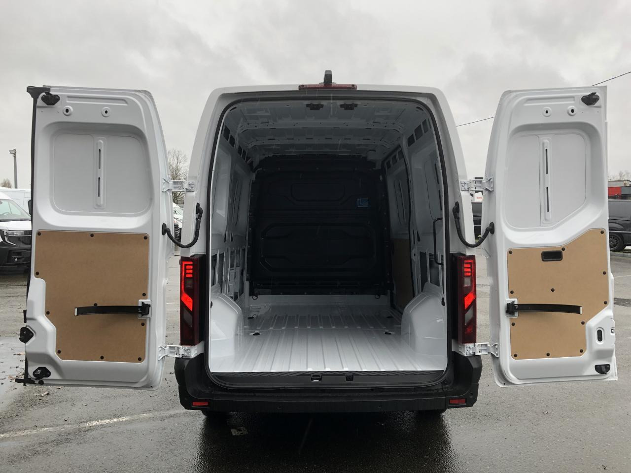 RENAULT MASTER ADVANCE 3T5 L2H2 2.0 BLUE DCI 150 CH TRACTION - Van panel: gambar 3 RENAULT MASTER ADVANCE 3T5 L2H2 2.0 BLUE DCI 150 CH TRACTION - Van panel: gambar 3