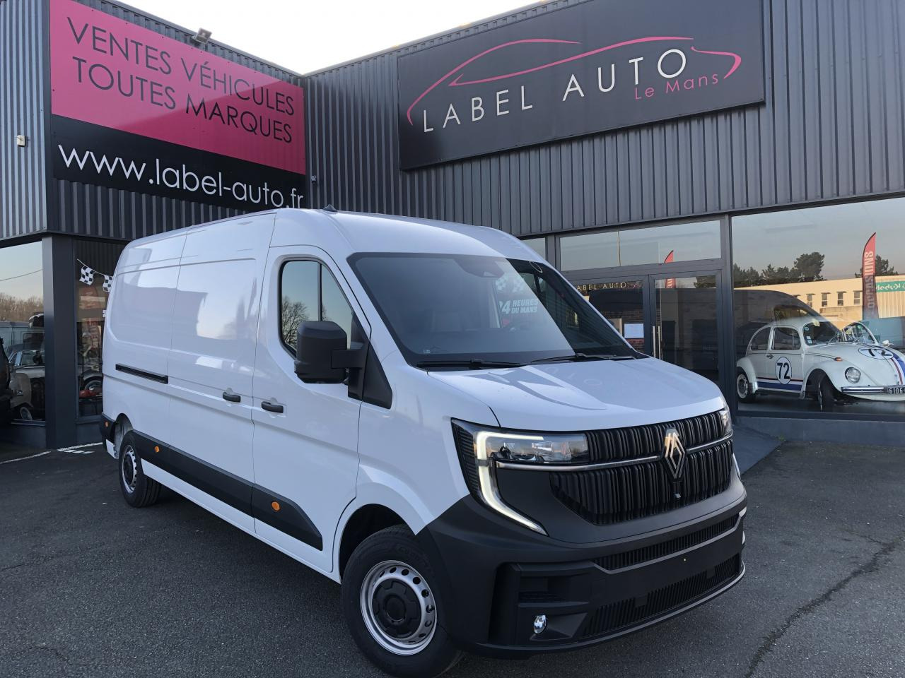 RENAULT Master Extra 3t5 L3H2 2.0 Blue dCi - BVA 170 2025 IV FOURGON Fourgon L3H2 Traction - Van panel: gambar 1 RENAULT Master Extra 3t5 L3H2 2.0 Blue dCi - BVA 170 2025 IV FOURGON Fourgon L3H2 Traction - Van panel: gambar 1