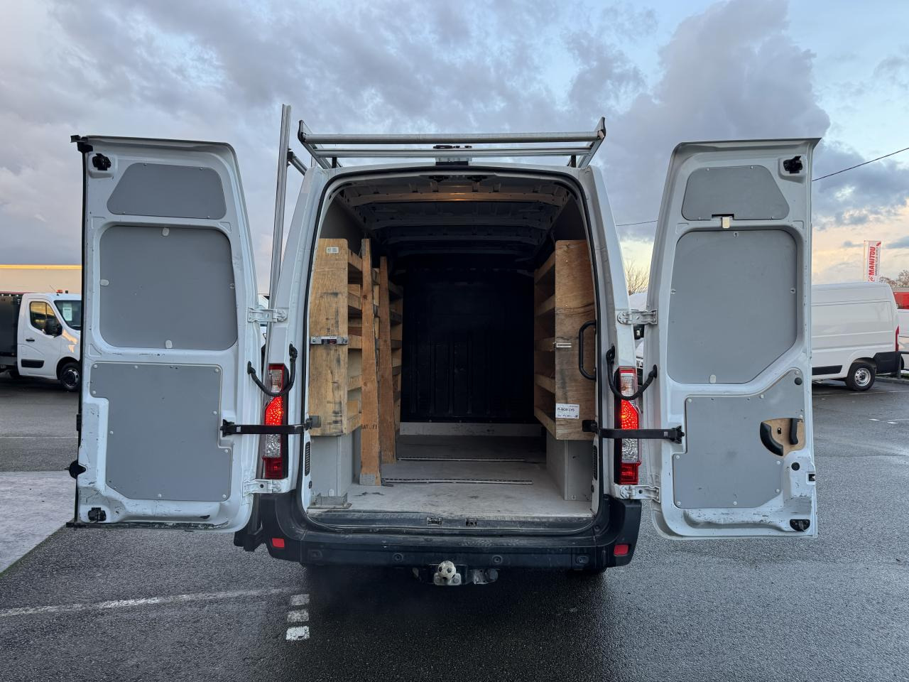 RENAULT Master Grand Confort F3300 L2H2 2.3 Blue dCi - 150 CH PORTE VERRE - Van panel: gambar 2 RENAULT Master Grand Confort F3300 L2H2 2.3 Blue dCi - 150 CH PORTE VERRE - Van panel: gambar 2