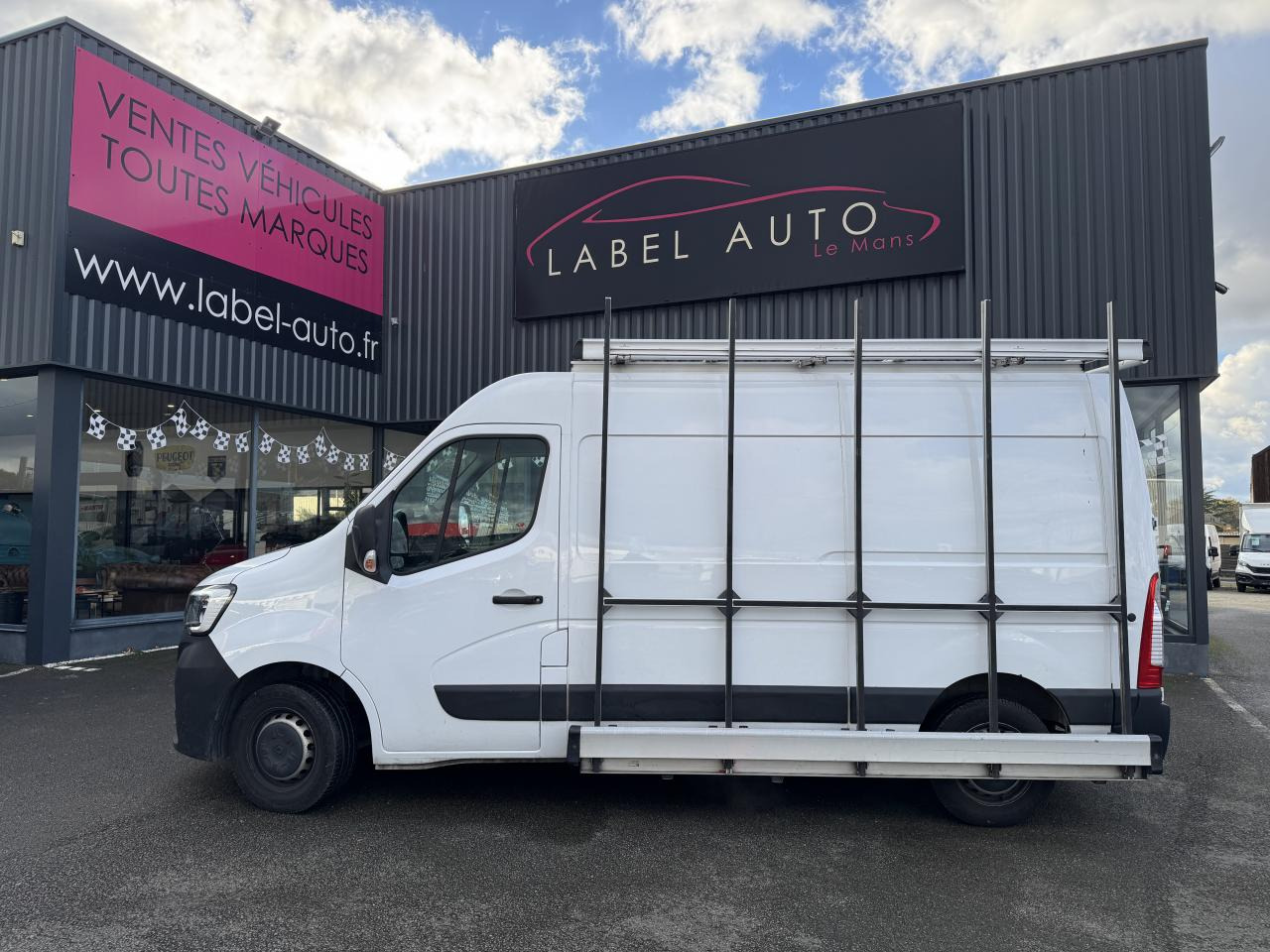 RENAULT Master Grand Confort F3300 L2H2 2.3 Blue dCi - 150 CH PORTE VERRE - Van panel: gambar 1 RENAULT Master Grand Confort F3300 L2H2 2.3 Blue dCi - 150 CH PORTE VERRE - Van panel: gambar 1