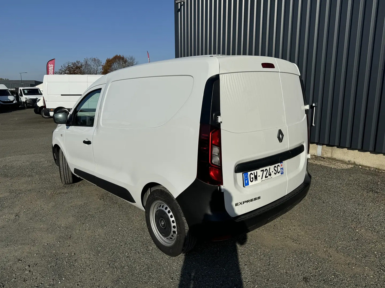 Renault Express 1.5 BLUE DCI 95CH CONFORT 22 - Van kombi: gambar 4 Renault Express 1.5 BLUE DCI 95CH CONFORT 22 - Van kombi: gambar 4