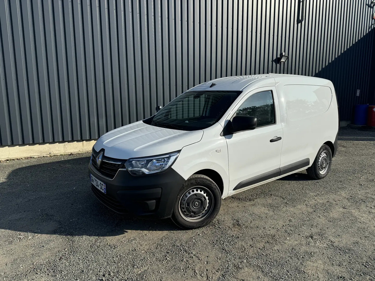Renault Express 1.5 BLUE DCI 95CH CONFORT 22 - Van kombi: gambar 1 Renault Express 1.5 BLUE DCI 95CH CONFORT 22 - Van kombi: gambar 1