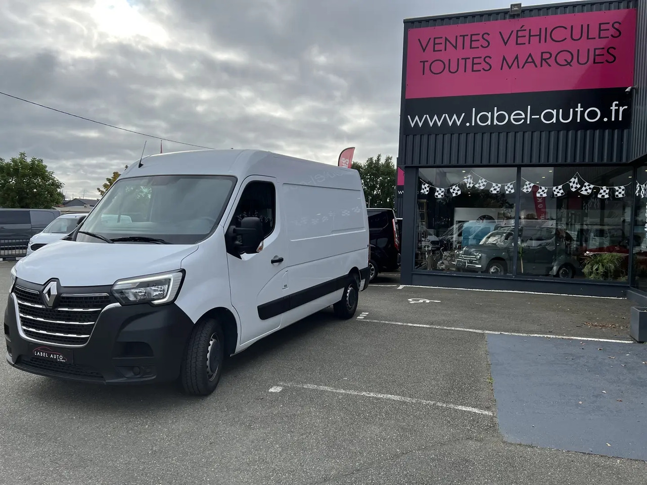 Renault Master F3300 L2H2 2.3 BLUE DCI 135CH GRAND CONFORT EURO6 - Van panel: gambar 5 Renault Master F3300 L2H2 2.3 BLUE DCI 135CH GRAND CONFORT EURO6 - Van panel: gambar 5