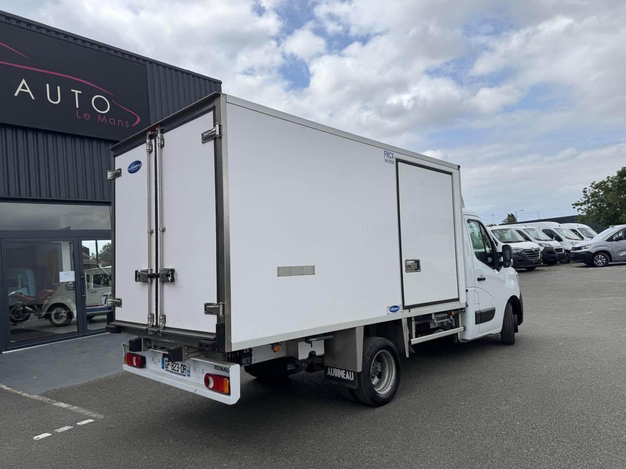 Renault Master FRIGORIFIQUE RJ3500 L3 2.3 BLUE DCI 165CH CAISSE 12M3 - Van berpendingin: gambar 4 Renault Master FRIGORIFIQUE RJ3500 L3 2.3 BLUE DCI 165CH CAISSE 12M3 - Van berpendingin: gambar 4