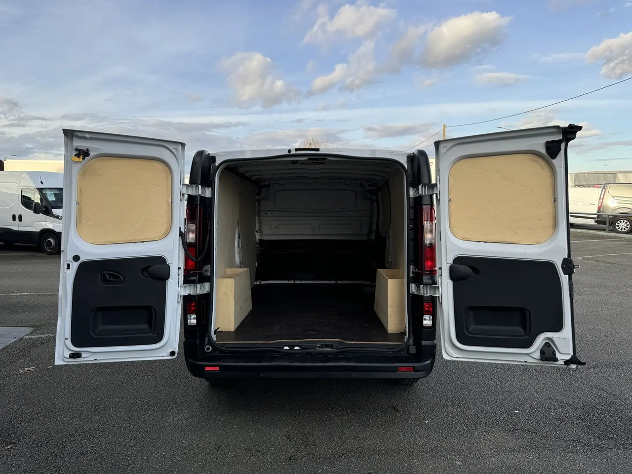 Renault Trafic L2H1 3T 2.0 BLUE DCI 130CH GRAND CONFORT - Van panel: gambar 3 Renault Trafic L2H1 3T 2.0 BLUE DCI 130CH GRAND CONFORT - Van panel: gambar 3