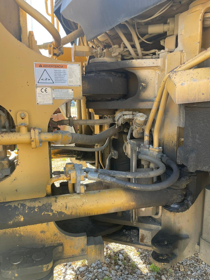 CATERPILLAR 988G - Wheel loader: gambar 4 CATERPILLAR 988G - Wheel loader: gambar 4