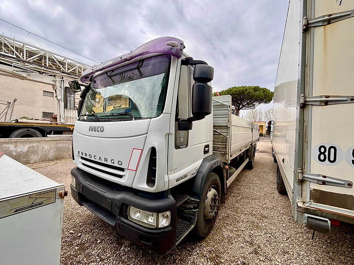 Iveco EUROCARGO 180E25 CASSONE FISSO - Truk flatbed: gambar 3 Iveco EUROCARGO 180E25 CASSONE FISSO - Truk flatbed: gambar 3
