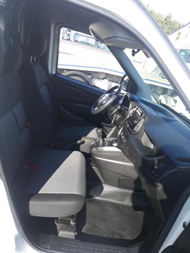 Fiat Doblo 105cv Frigo - Van berpendingin: gambar 4 Fiat Doblo 105cv Frigo - Van berpendingin: gambar 4