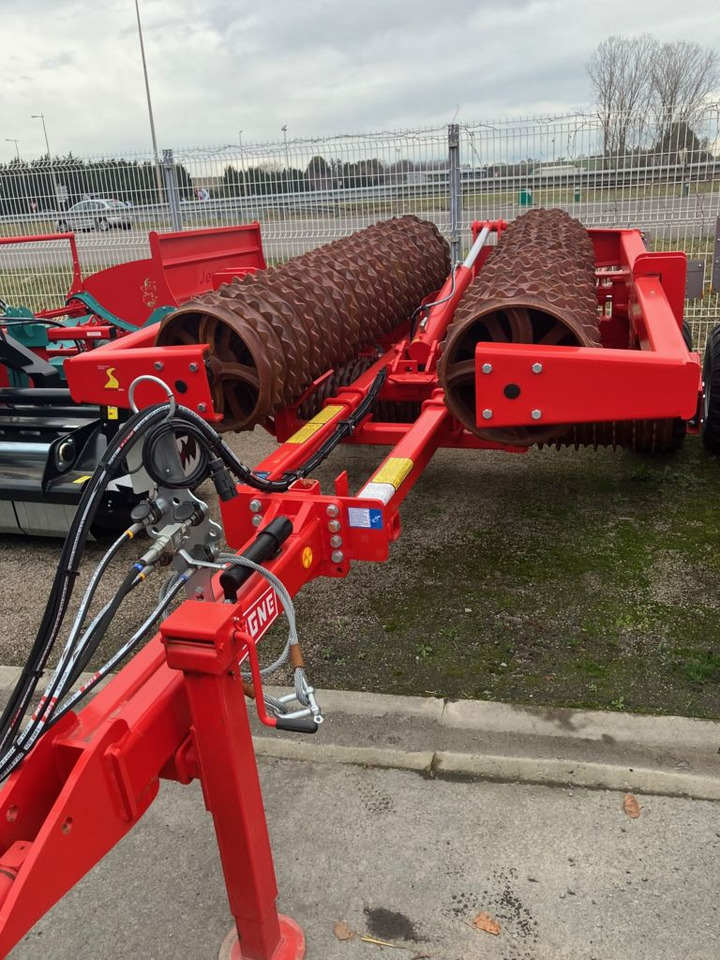 Quivogne ROLLMOT 630 - Rol pertanian: gambar 1 Quivogne ROLLMOT 630 - Rol pertanian: gambar 1