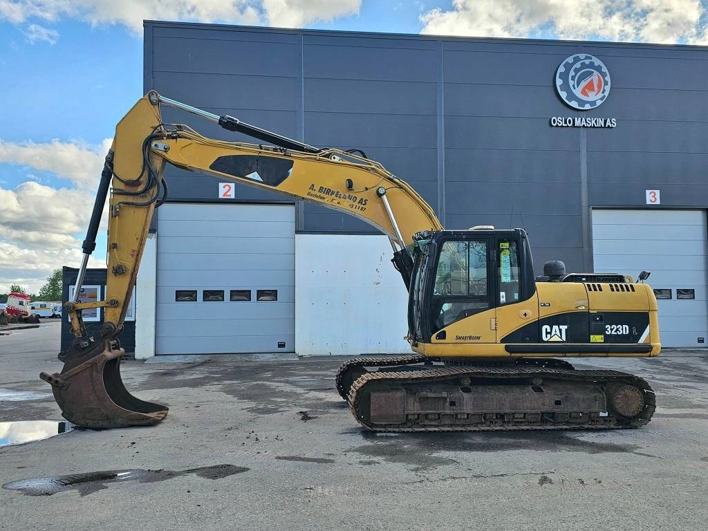 CAT 323 D L - Ekskavator perayap: gambar 2 CAT 323 D L - Ekskavator perayap: gambar 2