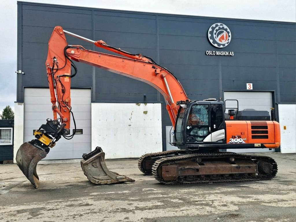 Hitachi ZX 300 LC-6 - Ekskavator perayap: gambar 2 Hitachi ZX 300 LC-6 - Ekskavator perayap: gambar 2