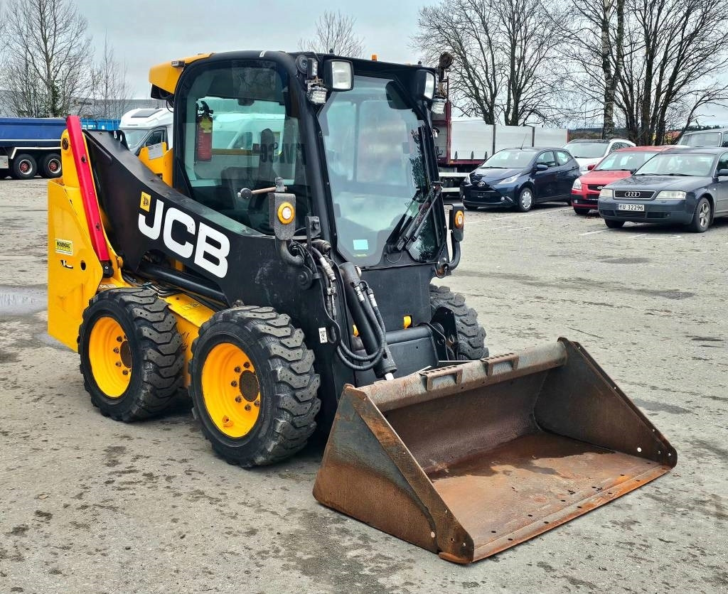 JCB 155 - Skid steer: gambar 2 JCB 155 - Skid steer: gambar 2