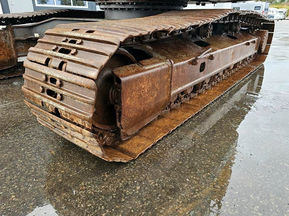 Ekskavator perayap Volvo ECR235 DL: gambar 14