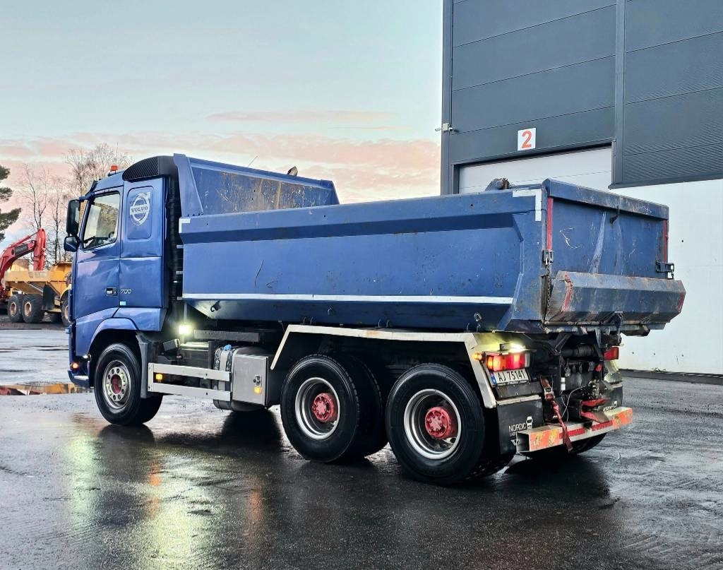 Volvo FH 16 700  - Truk jungkit: gambar 4 Volvo FH 16 700  - Truk jungkit: gambar 4