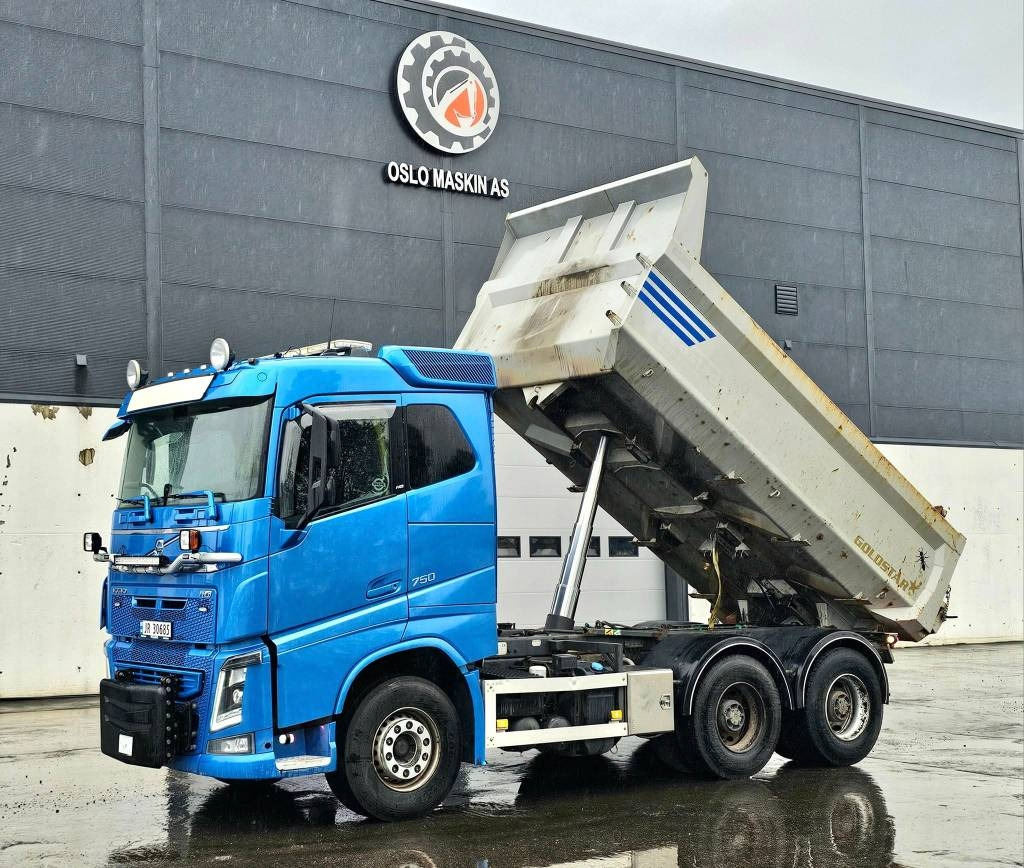 Volvo FH 16 750 - Truk jungkit: gambar 1 Volvo FH 16 750 - Truk jungkit: gambar 1