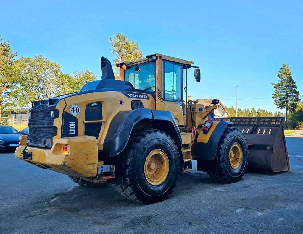 Volvo L 110 H - Wheel loader: gambar 5 Volvo L 110 H - Wheel loader: gambar 5