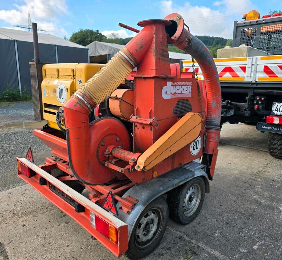 Dücker HM 760 Holzhacker Holzhäcksler Holzhackschnitzler Hacker Häcksler Hatz Diesel 4L40C - Pemotong kayu: gambar 1 Dücker HM 760 Holzhacker Holzhäcksler Holzhackschnitzler Hacker Häcksler Hatz Diesel 4L40C - Pemotong kayu: gambar 1