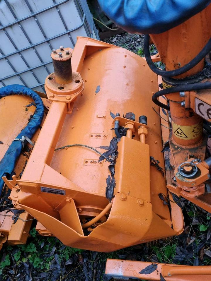 Gilbers Mulchkopf Mähkorb Mähkopf 120cm Mulag Mähausleger Böschun - Mesin pemotong chopper/ Mulcher: gambar 2 Gilbers Mulchkopf Mähkorb Mähkopf 120cm Mulag Mähausleger Böschun - Mesin pemotong chopper/ Mulcher: gambar 2