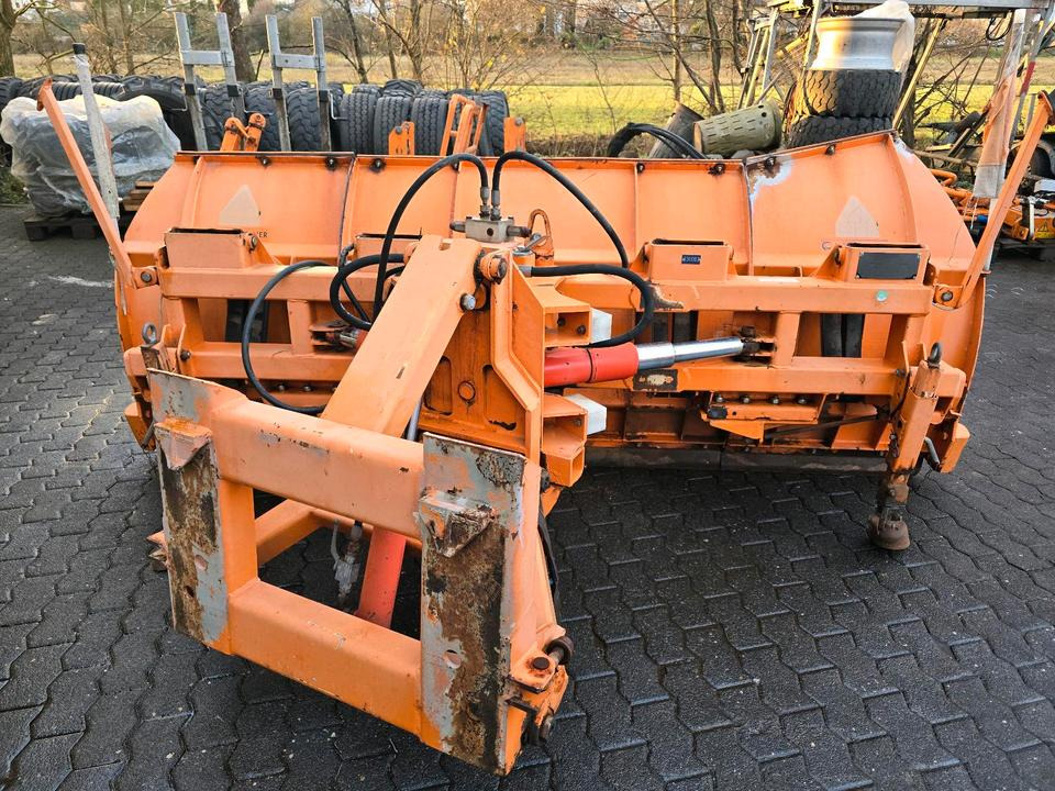 Kahlbacher Vampir 2.8m. Schneeschieber Schneeschild Winterdienst Räumschild Schneepflug passend für Traktor Unimog 405 UGE UGN Fronthydraulik - Bajak salju: gambar 2 Kahlbacher Vampir 2.8m. Schneeschieber Schneeschild Winterdienst Räumschild Schneepflug passend für Traktor Unimog 405 UGE UGN Fronthydraulik - Bajak salju: gambar 2
