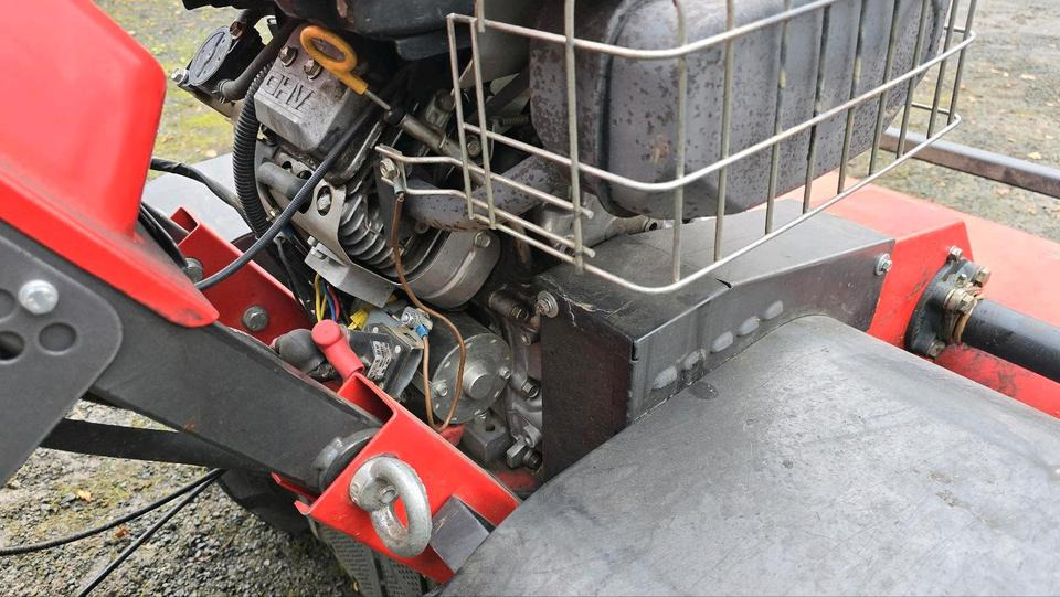 Kersten RCH 18100 Motormäher Böschungsmäher Böschungsmulcher Hangmäher Mulchmäher Rasenmäher Mähraupe Irus - Mesin pemotong rumput: gambar 5 Kersten RCH 18100 Motormäher Böschungsmäher Böschungsmulcher Hangmäher Mulchmäher Rasenmäher Mähraupe Irus - Mesin pemotong rumput: gambar 5