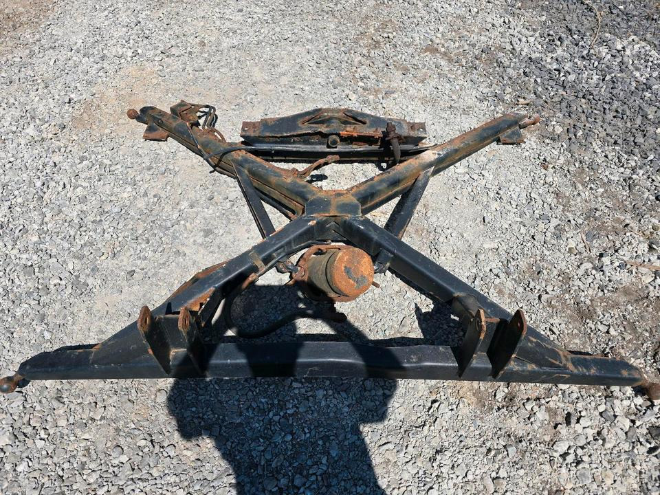 Kipperspinne Unimog 424 427 436 Mercedes Benz Kipperrahmen Kippzylinder Kipperstempel U 1000 1200 1400 1600 1500 1300 2100 - Bingkai/ Sasis untuk Truk: gambar 4 Kipperspinne Unimog 424 427 436 Mercedes Benz Kipperrahmen Kippzylinder Kipperstempel U 1000 1200 1400 1600 1500 1300 2100 - Bingkai/ Sasis untuk Truk: gambar 4