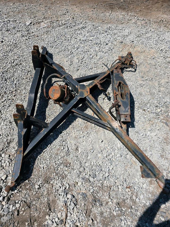 Kipperspinne Unimog 424 427 436 Mercedes Benz Kipperrahmen Kippzylinder Kipperstempel U 1000 1200 1400 1600 1500 1300 2100 - Bingkai/ Sasis untuk Truk: gambar 3 Kipperspinne Unimog 424 427 436 Mercedes Benz Kipperrahmen Kippzylinder Kipperstempel U 1000 1200 1400 1600 1500 1300 2100 - Bingkai/ Sasis untuk Truk: gambar 3