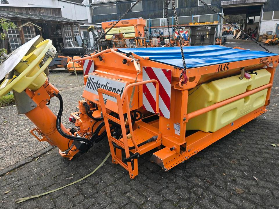 Küpper-Weisser IMSSN 2,7m3 F2527HFS IMSSF Salzstreuer Winterdienst Streuautomat Streusilo Solestreuer passend für UNIMOG 405/10 405/12 UGE UGN U300 400 500 530 430 318 423 - Penyebar pasir/ Garam: gambar 3 Küpper-Weisser IMSSN 2,7m3 F2527HFS IMSSF Salzstreuer Winterdienst Streuautomat Streusilo Solestreuer passend für UNIMOG 405/10 405/12 UGE UGN U300 400 500 530 430 318 423 - Penyebar pasir/ Garam: gambar 3
