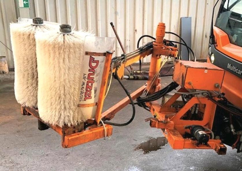 Leitpfostenwaschgerät Drutzel LWG-M-SR Leitpfostenwaschmaschine Schmidt Passend für Multicar Unimog - Sapu: gambar 1 Leitpfostenwaschgerät Drutzel LWG-M-SR Leitpfostenwaschmaschine Schmidt Passend für Multicar Unimog - Sapu: gambar 1