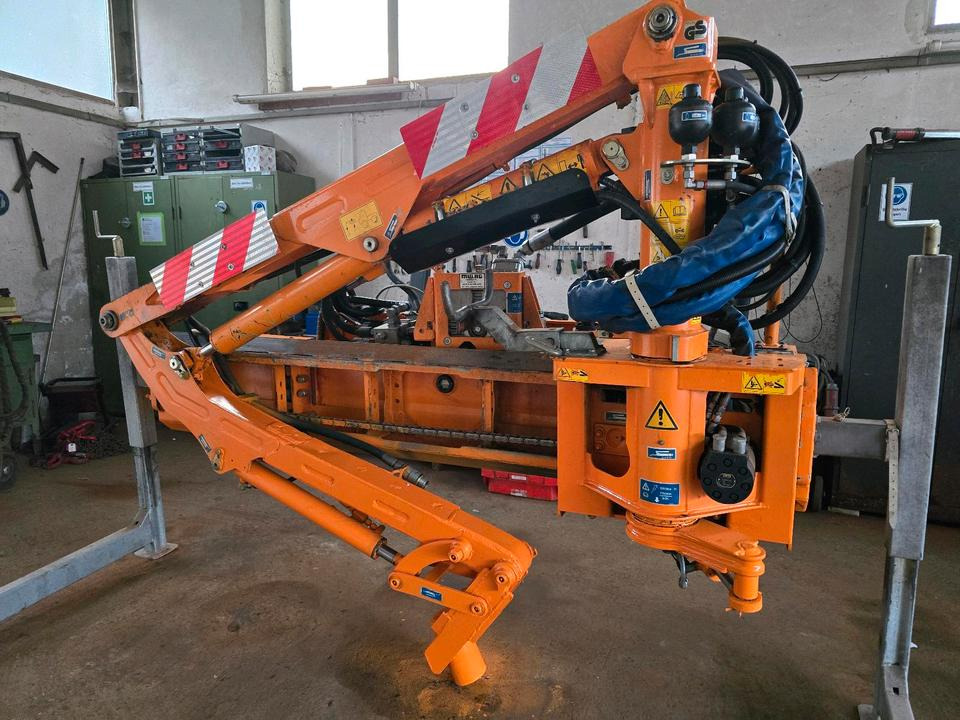 Mesin pemotong boom Mulag MFK 500 Mähausleger Böschungsmäher Böschungsmulcher Seitenmulcher 600 für Unimog 405 400 500 430 530: gambar 1