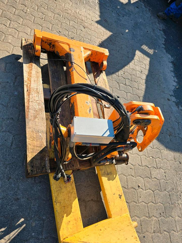 Mulag TR Torsionsrahmen Unimog 405 U300 300 U 400 500 Mercedes-Benz Böschungsmäher Böschungsmulcher Mähausleger FME 600 700 MKM FMK - Mesin pemotong boom: gambar 4 Mulag TR Torsionsrahmen Unimog 405 U300 300 U 400 500 Mercedes-Benz Böschungsmäher Böschungsmulcher Mähausleger FME 600 700 MKM FMK - Mesin pemotong boom: gambar 4