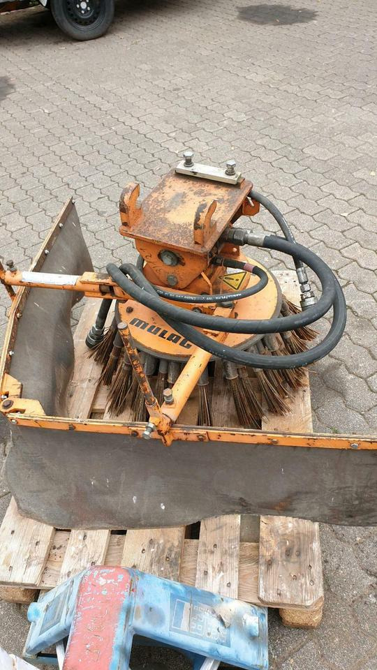 Mulag Wildkrautbürste Mähausleger Böschungsmulcher Dücker unimog - Sapu: gambar 1 Mulag Wildkrautbürste Mähausleger Böschungsmulcher Dücker unimog - Sapu: gambar 1