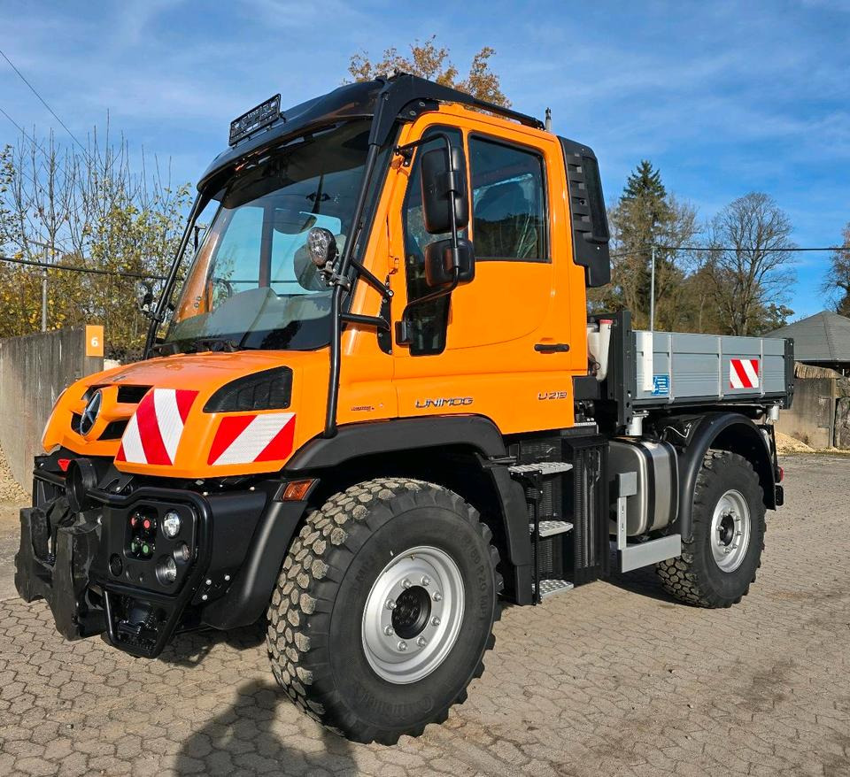 NEUFAHRZEUG Unimog U219 EAS NKS-Z-UGE-43 Mercedes-Benz 405/10 405/12 UGE Mercedes-Benz U 318 323 327 423 427 429 430 EasyDrive - Truk bajak salju: gambar 1 NEUFAHRZEUG Unimog U219 EAS NKS-Z-UGE-43 Mercedes-Benz 405/10 405/12 UGE Mercedes-Benz U 318 323 327 423 427 429 430 EasyDrive - Truk bajak salju: gambar 1
