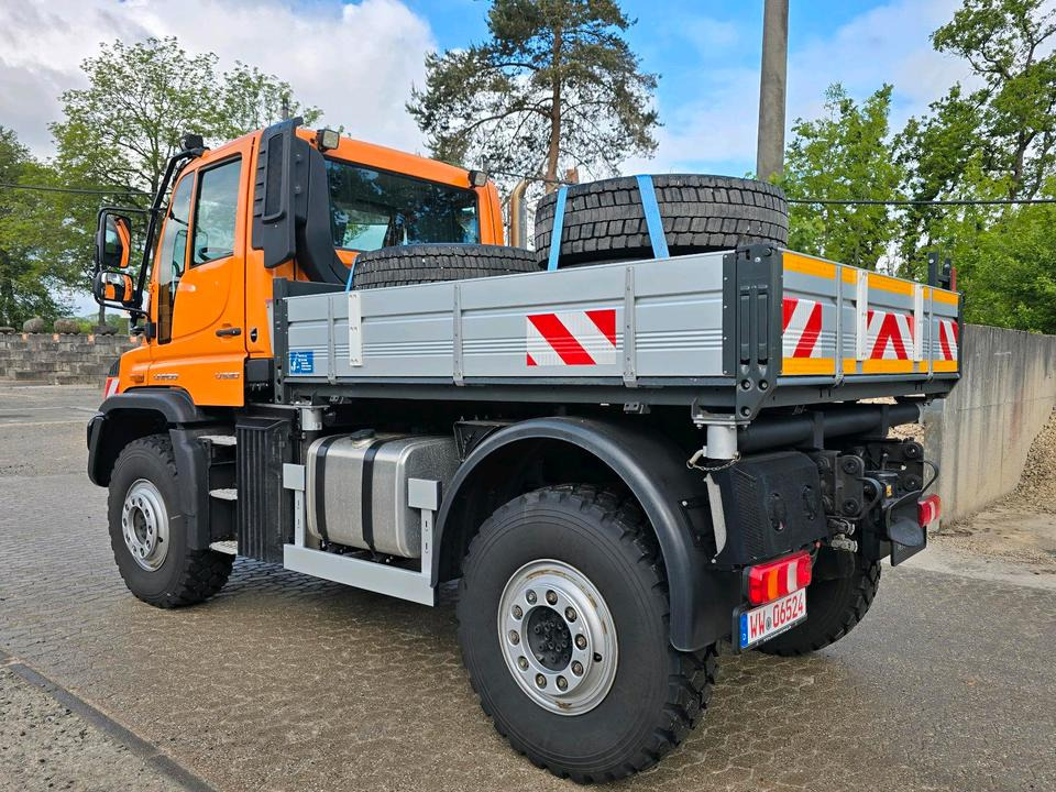 Truk bajak salju Neuwertiger Unimog U530 7800km EAS Easy-Drive Mercedes-Benz U 530 UGN UGE 405 527 535 435 430 Kipper: gambar 6